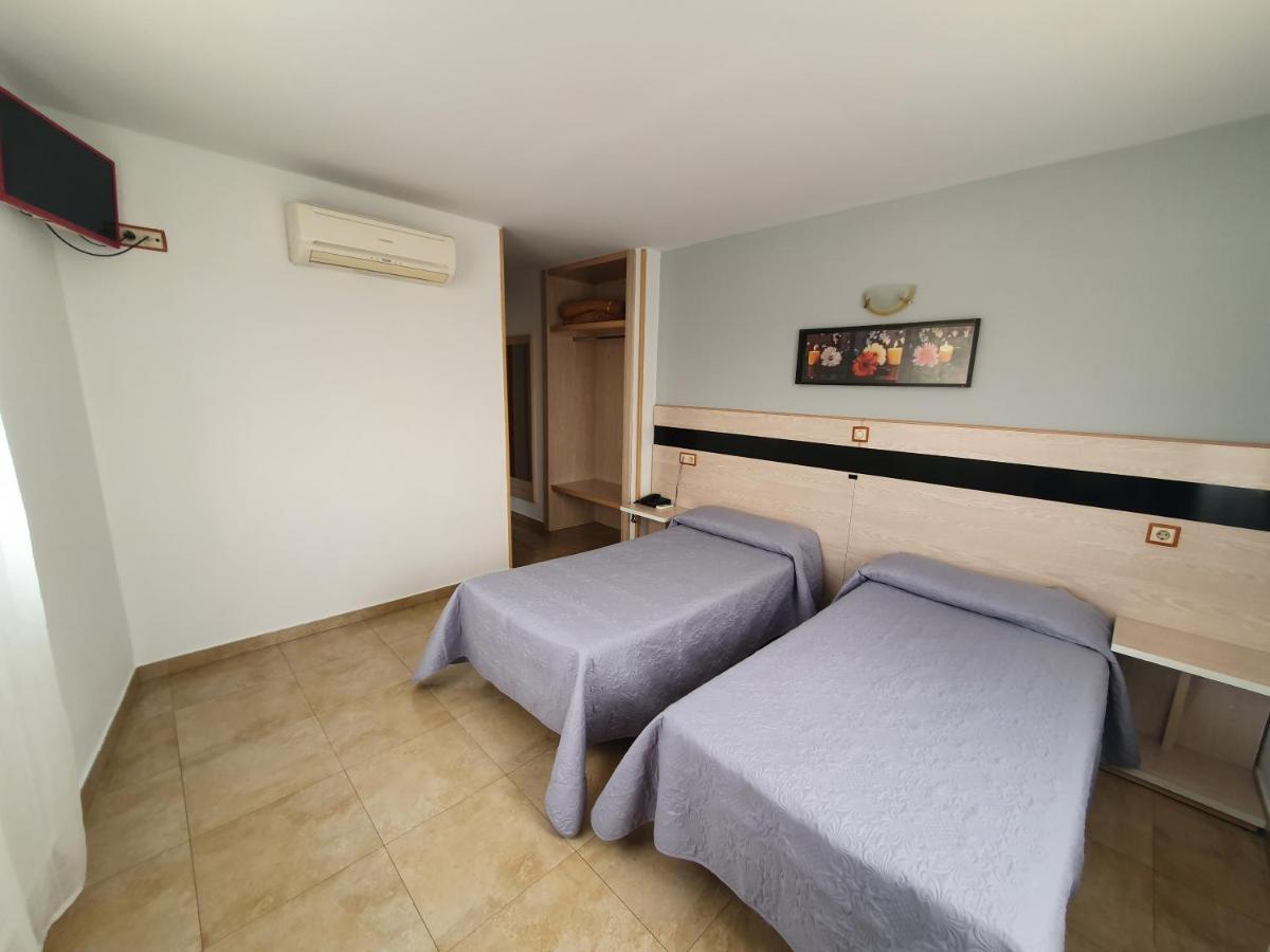Hostal Fronton Alcobendas Kültér fotó
