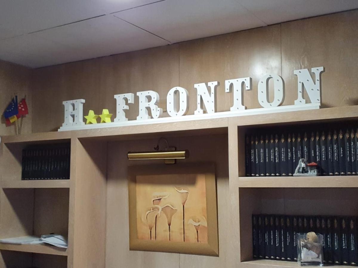 Hostal Fronton Alcobendas Kültér fotó