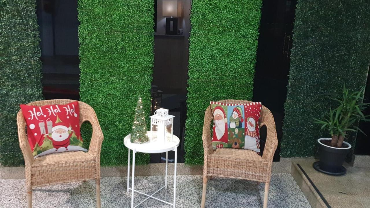Hostal Fronton Alcobendas Kültér fotó