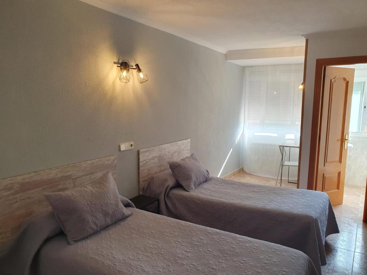 Hostal Fronton Alcobendas Kültér fotó
