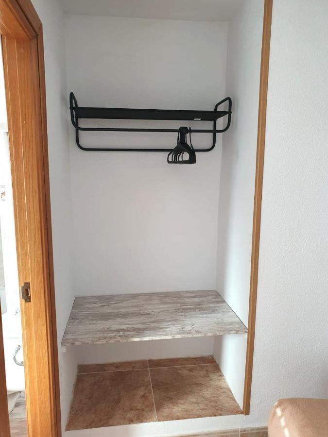 Hostal Fronton Alcobendas Kültér fotó