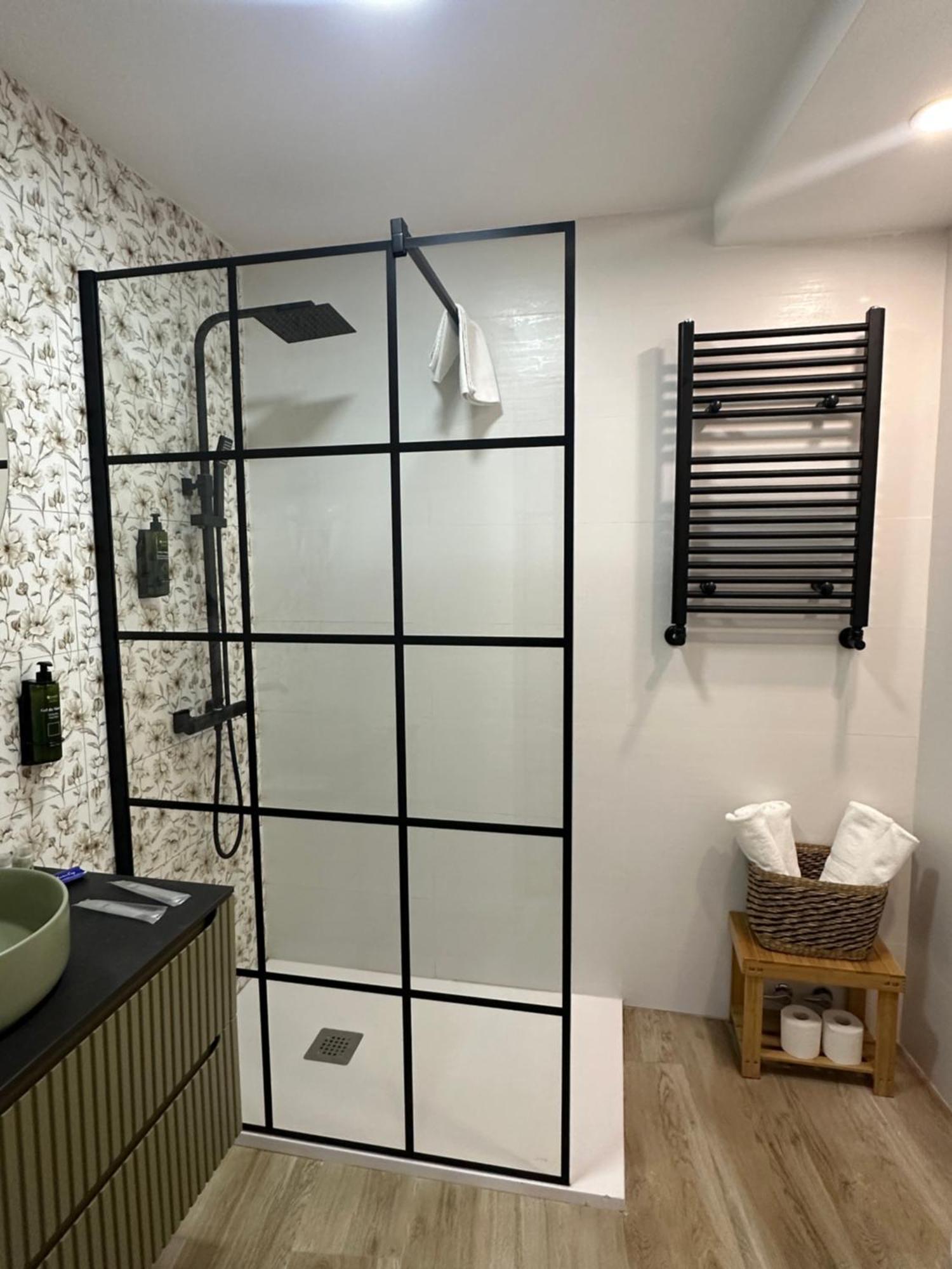 Hostal Fronton Alcobendas Kültér fotó